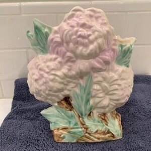 Mc Coy" marked" Chrysanthemum vase ..beautiful